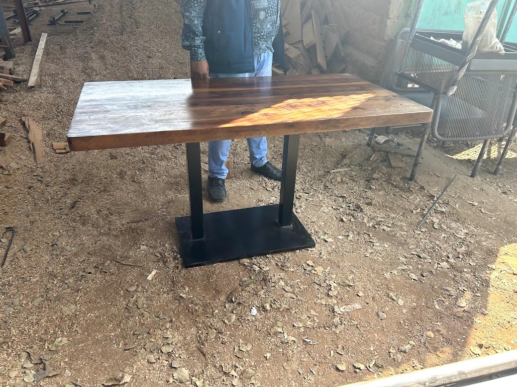 RESTAURANT DINING TABLE